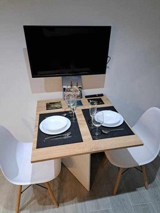 Apartamento Acc Serrano 1 Aparcamiento Cercano Jaén Exterior foto